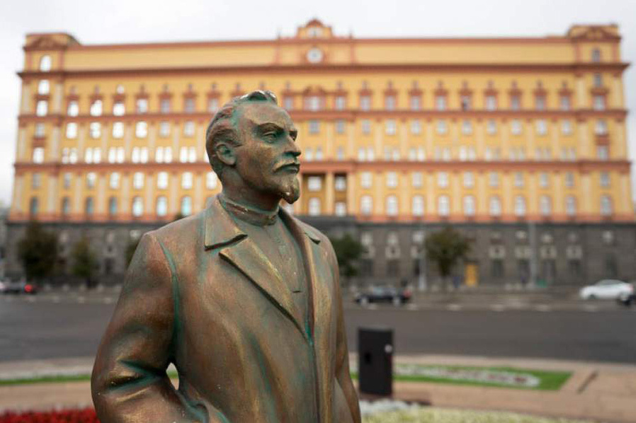 Быть ли Дзержинскому на Лубянке?