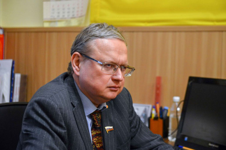 Михаил Делягин о парадоксах российской экономики