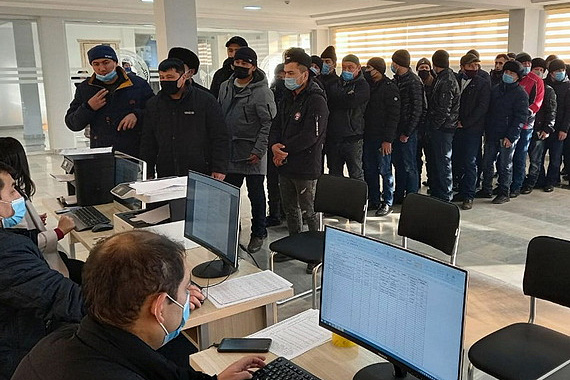 МВД может начать выдворение мигрантов с 1 января